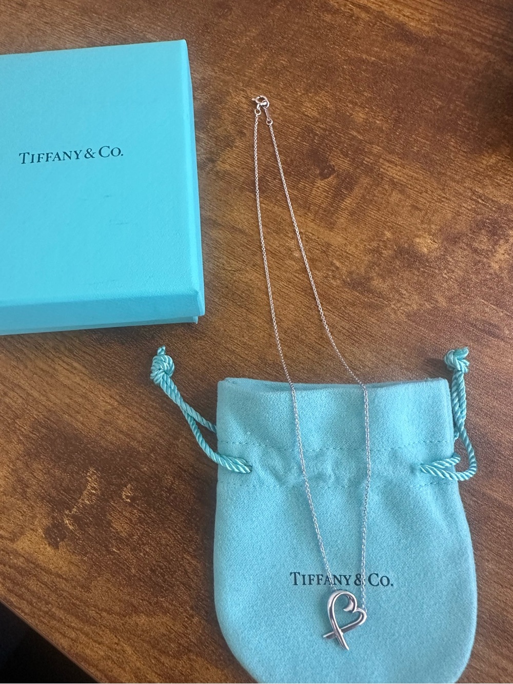Tiffany & Co, Paloma Picasso loving heart pendant